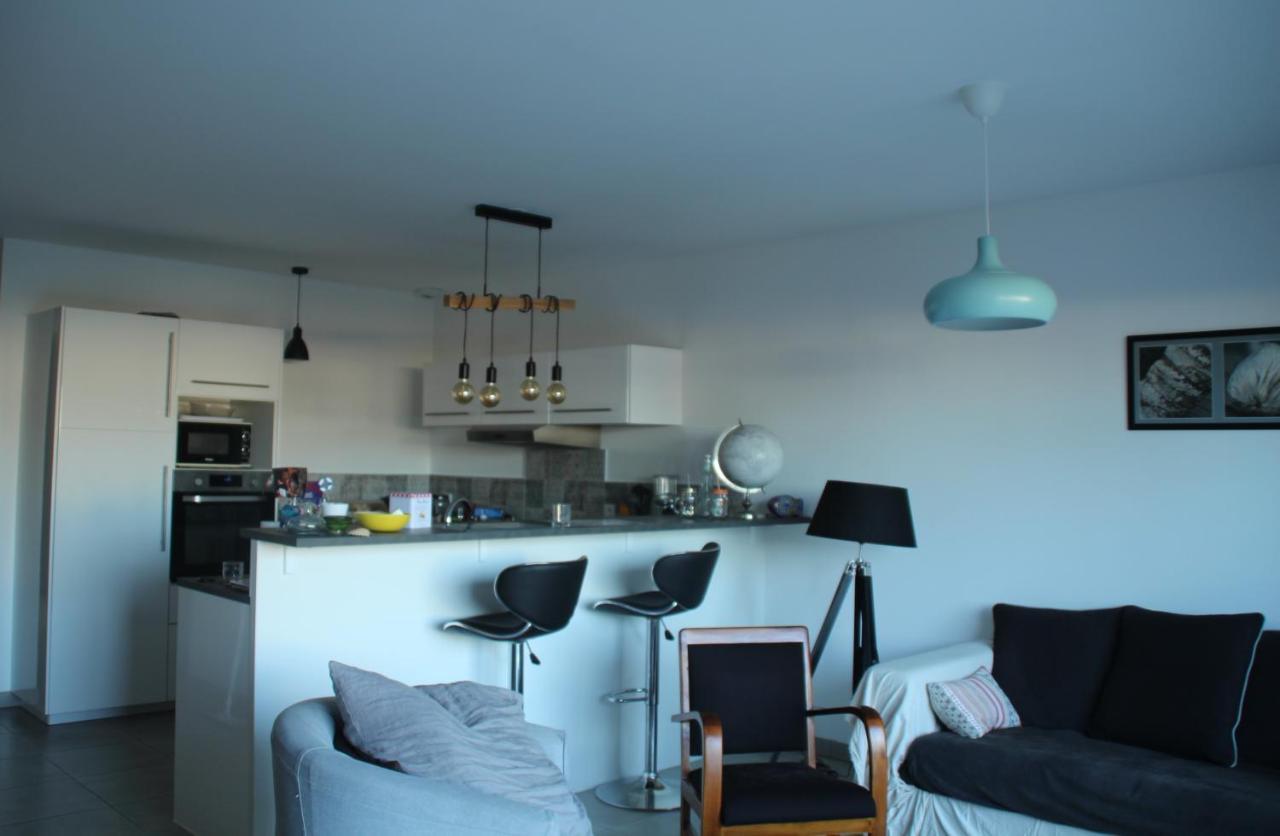 Jolie Chambre Dans Quartier Calme Eysines Exterior photo